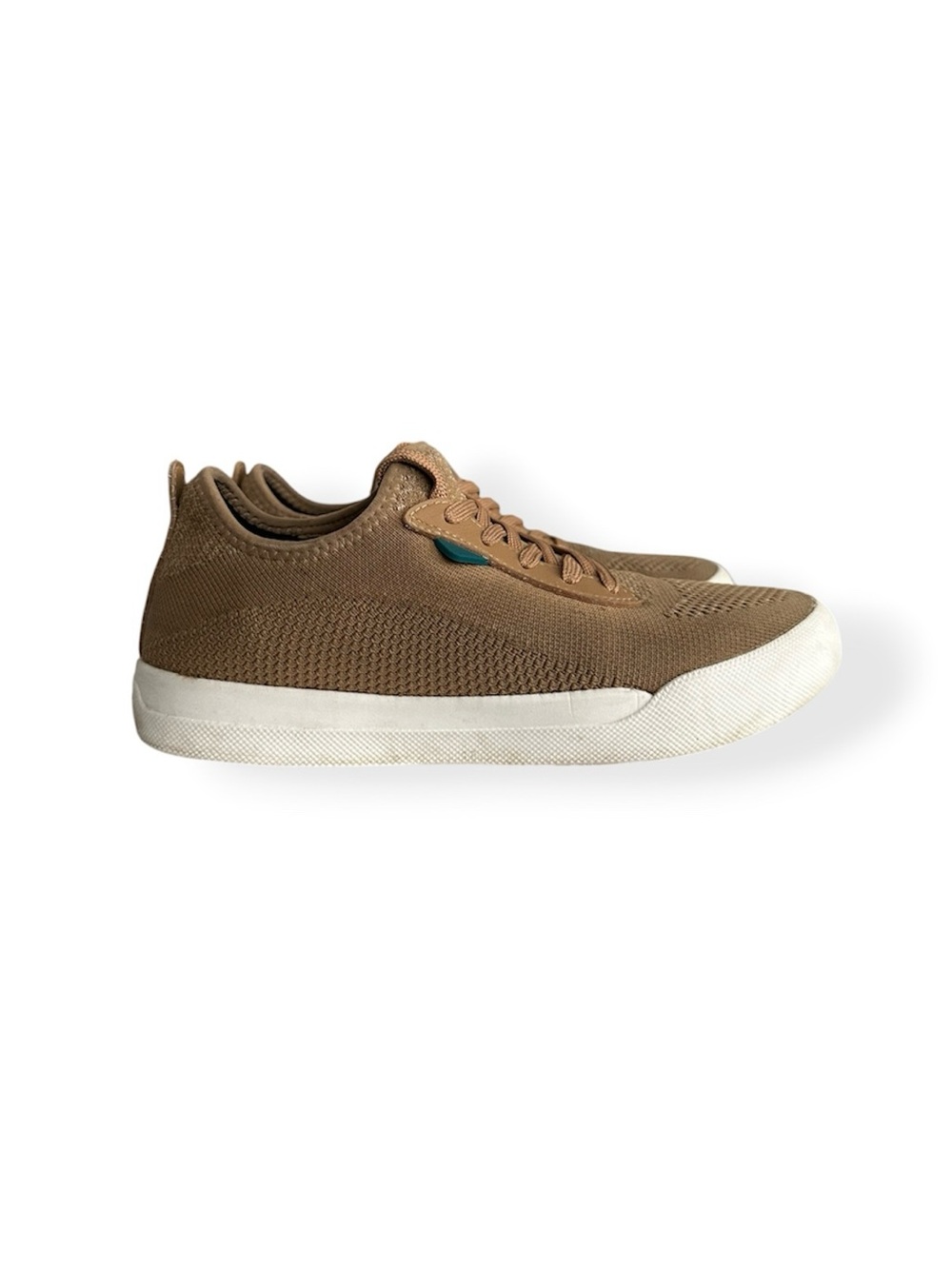 VESSI Weekend 100% Waterproof Sneakers Women’s Size 7